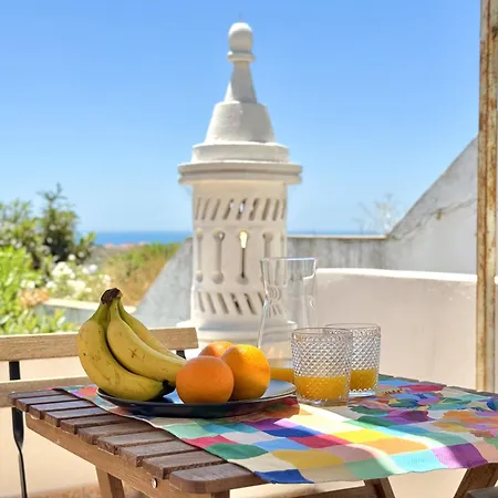 Amazing View With Pool By Homing Apartamento *